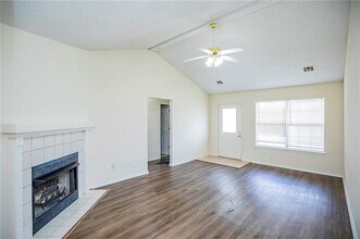 808 Jon Dr in Bentonville, AR - Building Photo - Building Photo