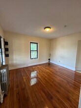 15 Cushman Rd, Unit 1 in Boston, MA - Foto de edificio - Building Photo