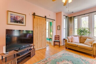 1810 N Albany Ave in Chicago, IL - Building Photo - Building Photo