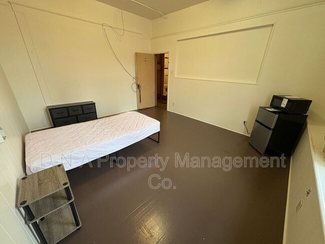 729 Main St in Stroudsburg, PA - Building Photo - Building Photo