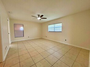 328 W Sugarland Cir in Clewiston, FL - Building Photo - Building Photo