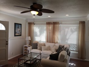 820 Alabama St in Huntington Beach, CA - Building Photo - Building Photo