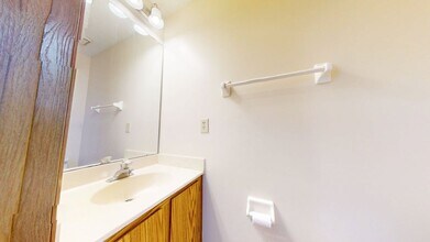 5929 Shadow Lake Cir in Columbus, OH - Building Photo - Building Photo