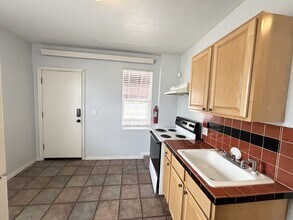 517 S 500 E in Salt Lake City, UT - Building Photo - Building Photo