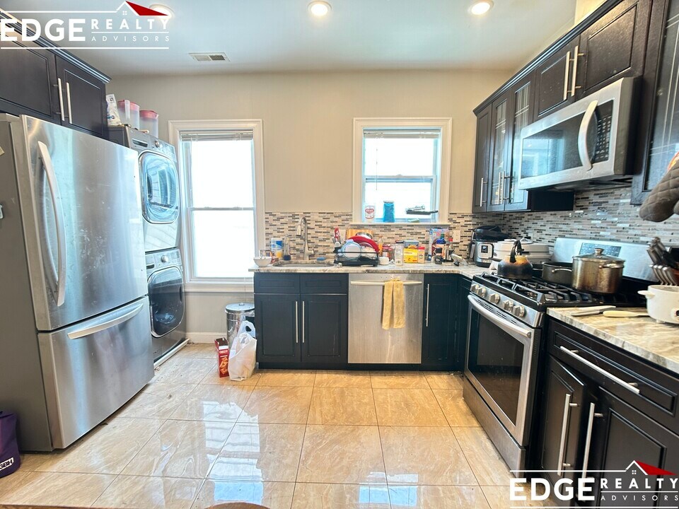 83 Newbury St in Somerville, MA - Building Photo