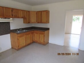 17 Dixie Dr in Sumter, SC - Building Photo - Building Photo