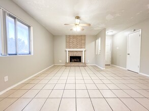 2105 Coach Dr in Killeen, TX - Building Photo - Building Photo