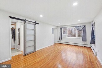 111 Lee Ave, Unit 302 in Takoma Park, MD - Building Photo - Building Photo