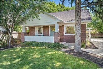 1870 E 3900 S in Holladay, UT - Building Photo - Building Photo