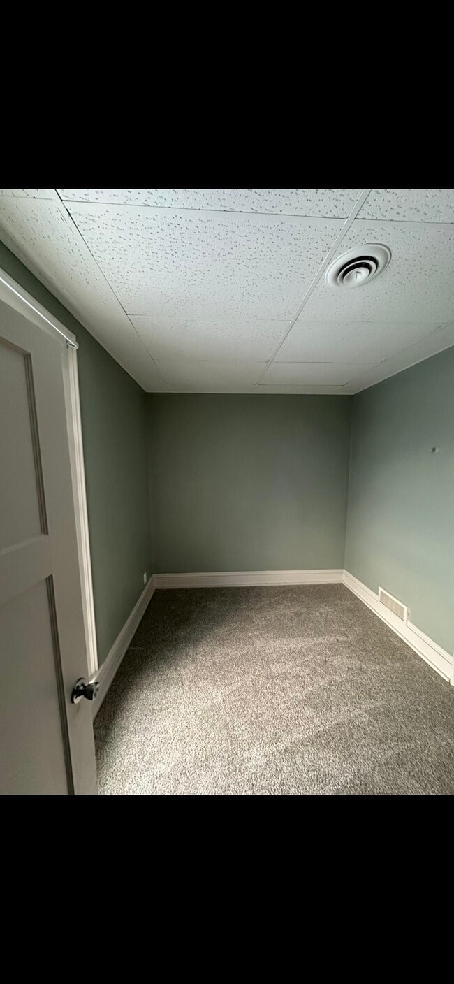 1329 7th Ave in Moline, IL - Building Photo - Building Photo