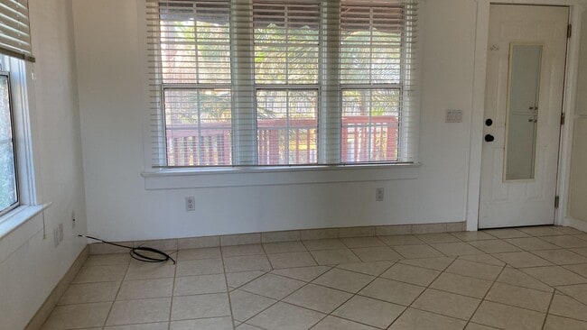 property at 820 Temple Ave