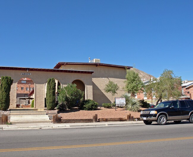 4905 N Copia St in El Paso, TX - Building Photo - Building Photo