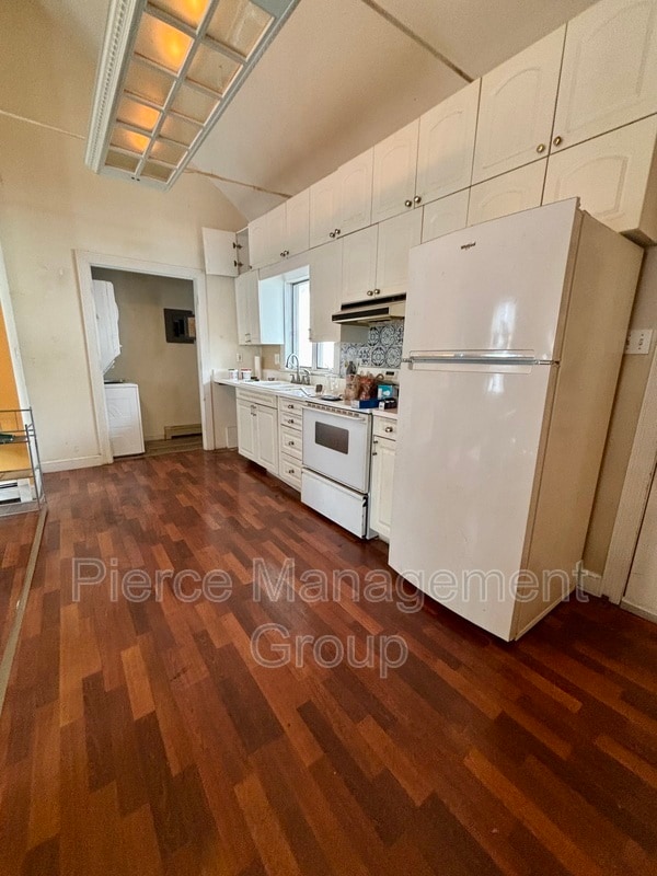 property at 106 Bridge St