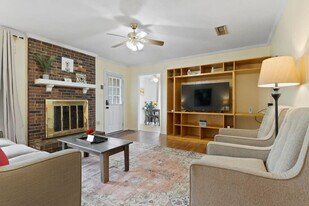 4285 Shamrock Ln in Montgomery, AL - Building Photo