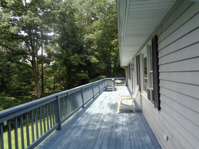 196 Clyde Williams Dr in Boone, NC - Building Photo - Building Photo
