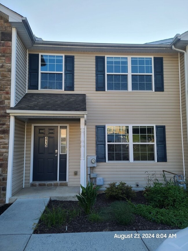 property at 415 Viewpoint Way