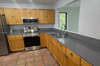 980 NW N River Dr in Miami, FL - Building Photo - Building Photo