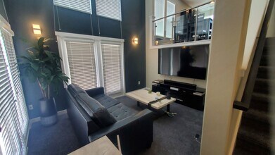 4588 S Jordan Pkwy W in South Jordan, UT - Building Photo - Building Photo