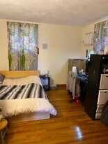 211 Holland St, Unit 213 in Somerville, MA - Building Photo