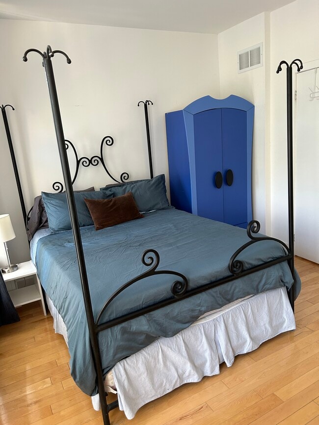 property at 482 King St E