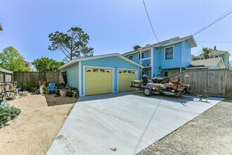 816 11th St in Galveston, TX - Building Photo - Building Photo