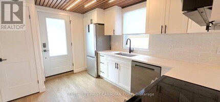 857-857 Dundas St in London, ON - Building Photo - Building Photo