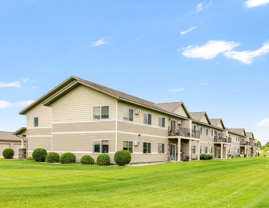 Pleasant Court Apartments in Park Rapids, MN - Building Photo