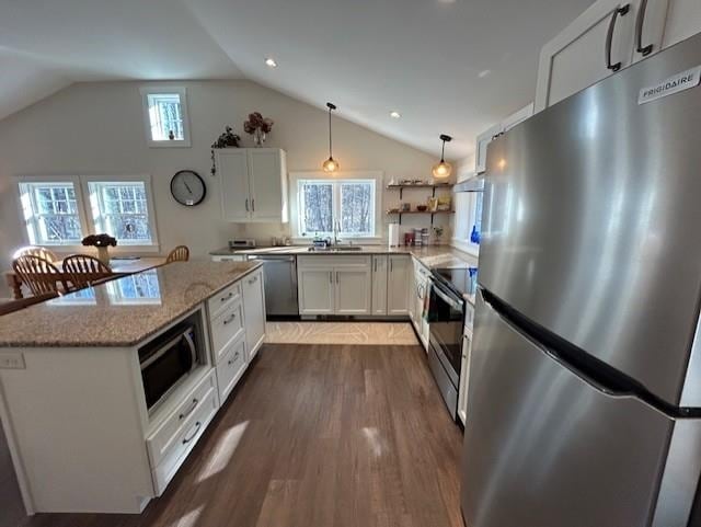 14 Gerald Dr in Newbury, NH - Building Photo - Building Photo