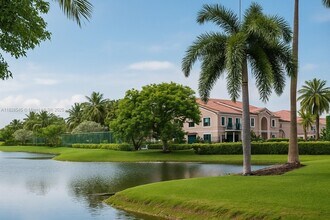 12118 St.Andrews Pl in Miramar, FL - Building Photo - Building Photo