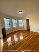 324 S Maple Ave-Unit -Unit 2A in Oak Park, IL - Building Photo - Building Photo