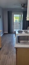 5821 Chesbro Ave in San Jose, CA - Foto de edificio - Building Photo