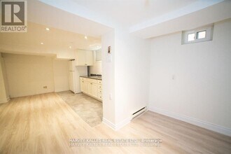 550 Glencairn Ave in Toronto, ON - Building Photo - Building Photo