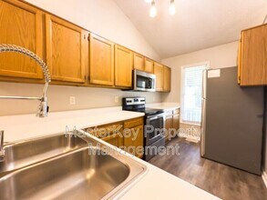 4220 Old Brick Ct in Raleigh, NC - Building Photo - Building Photo