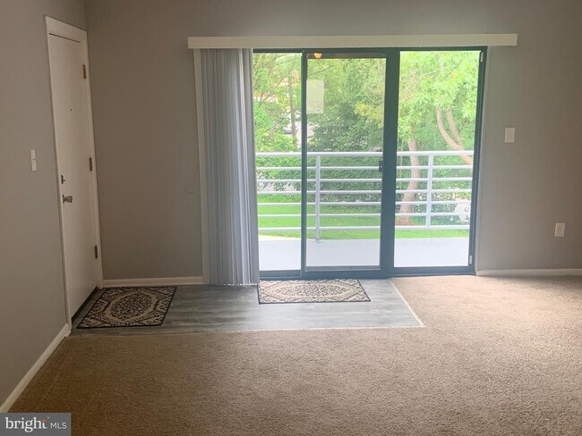 80 Ashlar Hill Ct in Parkville, MD - Foto de edificio - Building Photo