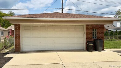 20724 Ann Arbor Trail in Dearborn Heights, MI - Building Photo - Building Photo