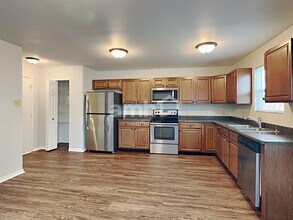 1413 Dowell St in Greenwood, IN - Building Photo - Building Photo