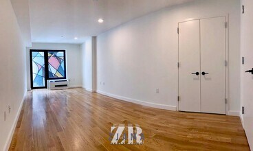 25 E 19th St in Brooklyn, NY - Building Photo - Building Photo