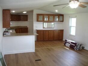 4201 Wells Dr in Pearland, TX - Building Photo - Building Photo