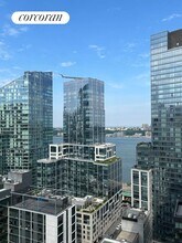 75 W End Ave in New York, NY - Building Photo - Building Photo