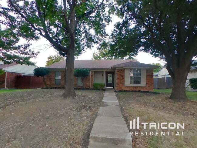 2417 Highmont Dr