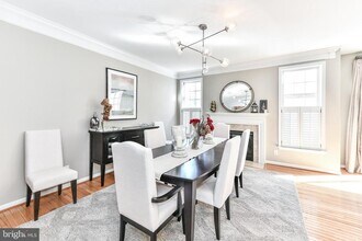 2923 Hunters Glen Way in Fairfax, VA - Building Photo - Building Photo