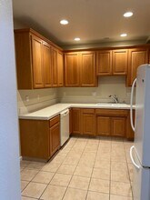 952 Cherry Ln in Los Banos, CA - Building Photo - Building Photo