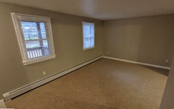 26 Montelona Rd, Unit Unit A in Goffstown, NH - Building Photo - Building Photo