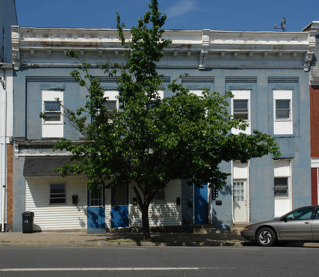 236 S Oak St in Mount Carmel, PA - Building Photo - Building Photo