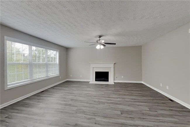 1294 Log Cabin Ln SE in Lawrenceville, GA - Building Photo - Building Photo