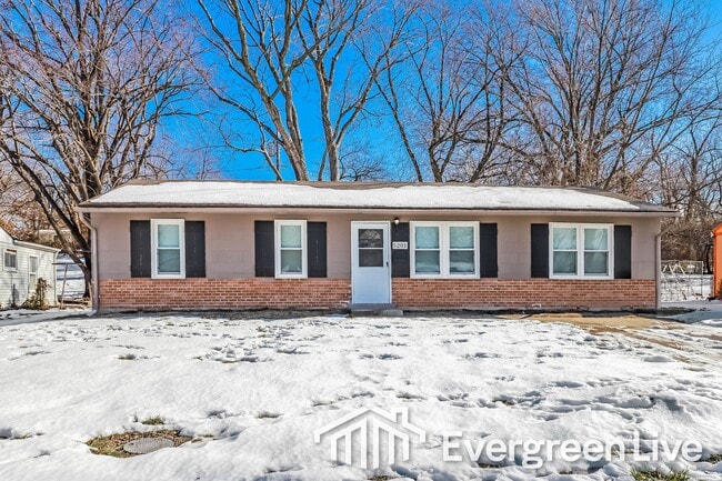 property at 5201 Palmer Dr