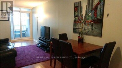 17 Barberry Pl in Toronto, ON - Building Photo - Building Photo