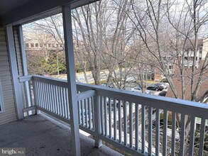 1536 Lincoln Way in McLean, VA - Building Photo - Building Photo