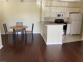 1240 Wildwood Lakes Blvd-Unit -201 in Naples, FL - Building Photo - Building Photo