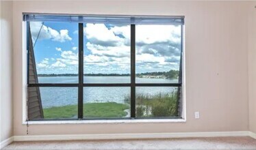 1836 N Crystal Lake Dr, Unit 37 The Grove in Lakeland, FL - Building Photo - Building Photo